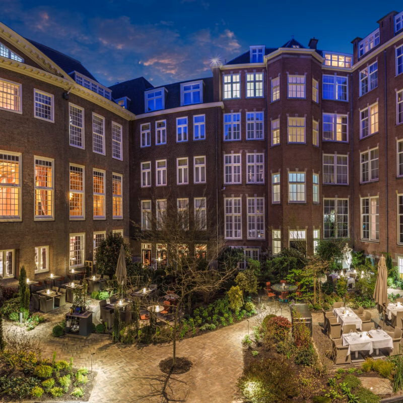 sfeer volle binnentuin, bedrijfstuin, verhoeve groen